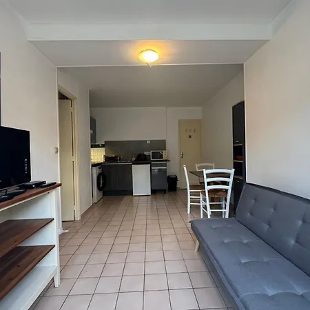 Ground Floor Walking Distance To The Cabourg