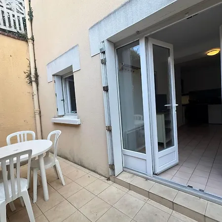 Apartment Ground Floor Walking Distance To The Cabourg